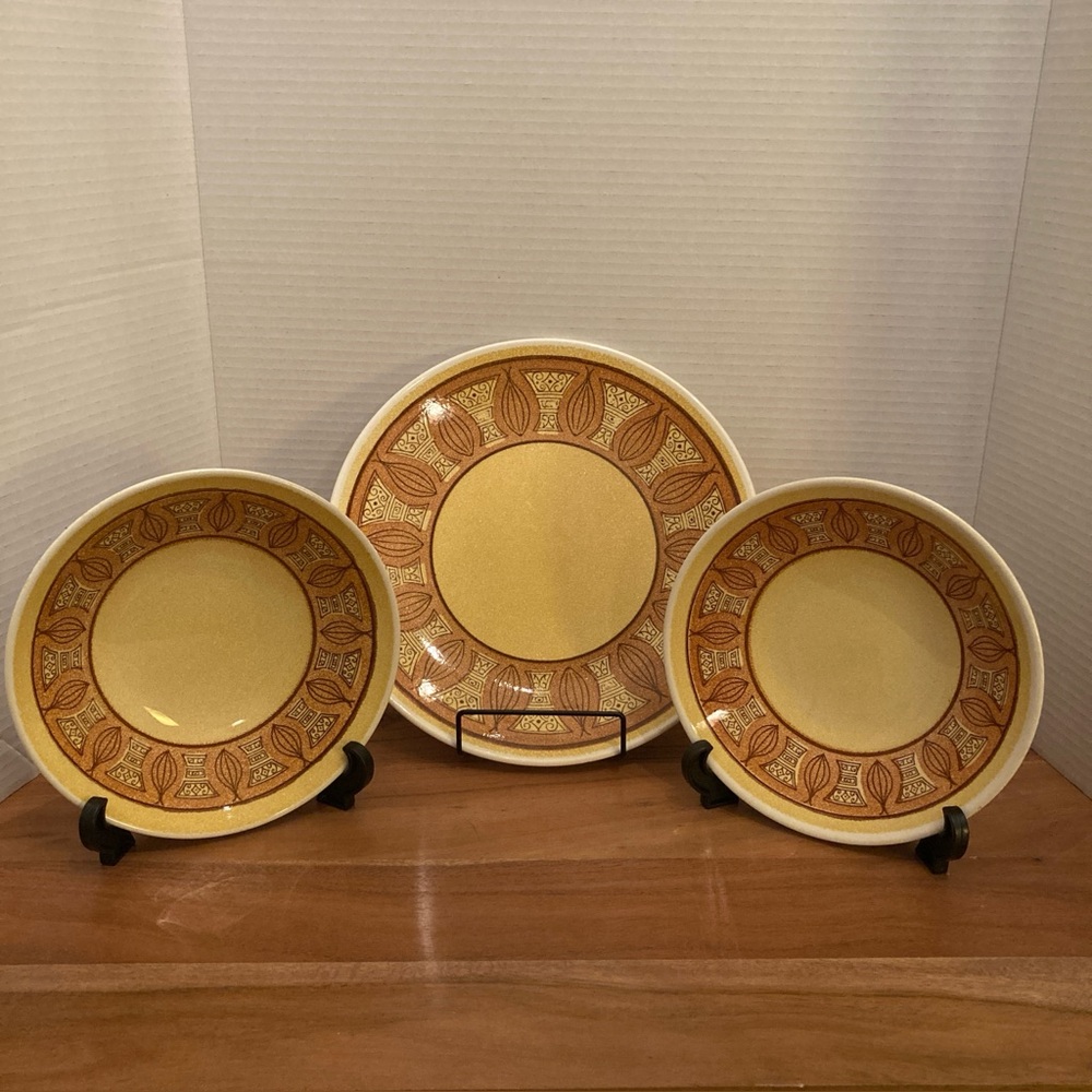 Set of 3 | Taylor Ironstone Vintage Dinnerware | 1 Dinner Plate + 2 Salad Bowls